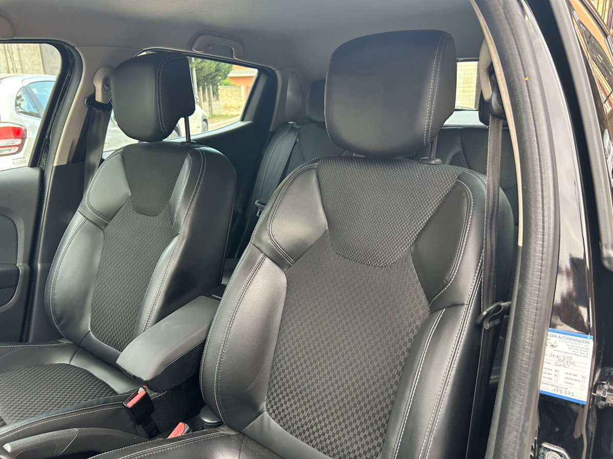 Renault Clio dCi 8V 75 CV 5 porte Moschino Zen (20)