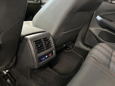 Volkswagen Golf 2.0 TSI GTI DSG (10)