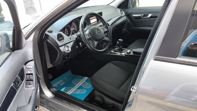 Mercedes-Benz Classe C 200 CDI BlueEFFICIENCY Avantgarde (12)