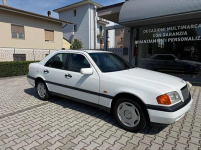 Mercedes-Benz Classe C 180 cat Classic (6)