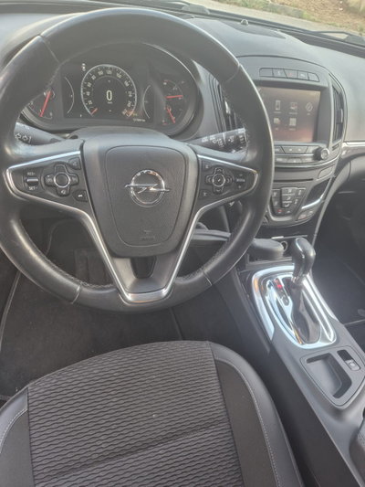 Opel Insignia Station Wagon CDTI 170CV Sports aut. Cosmo (7)