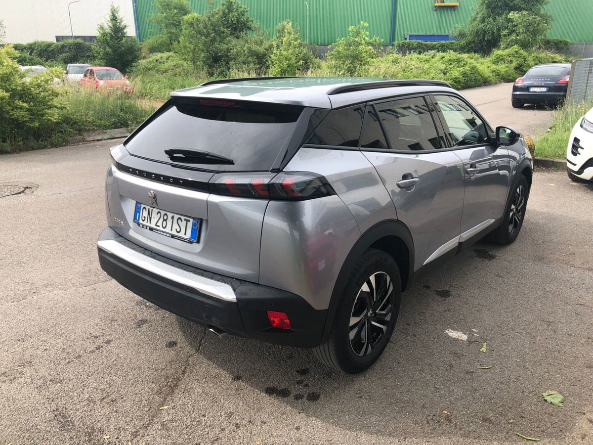 Peugeot 2008 BlueHDi 130 S&S EAT8 Allure Pack (6)