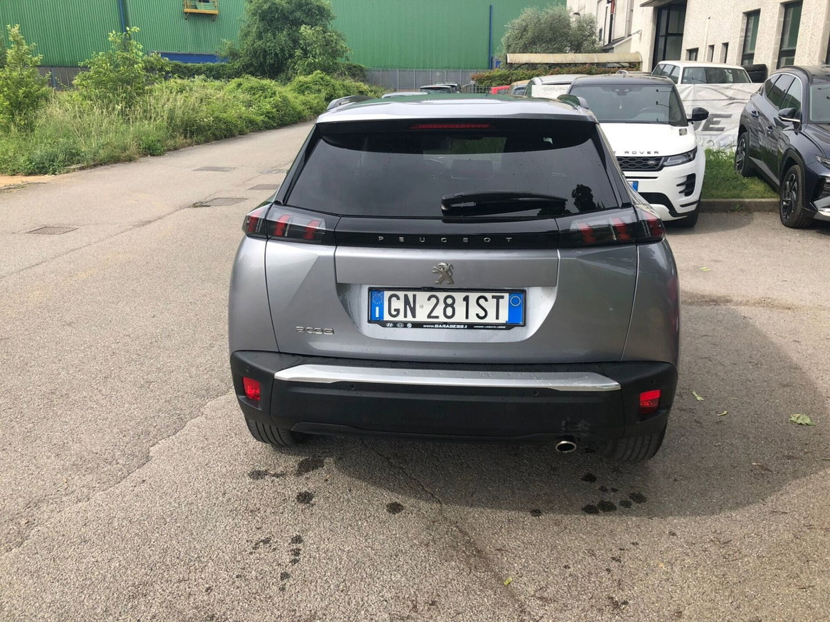 Peugeot 2008 BlueHDi 130 S&S EAT8 Allure Pack (8)