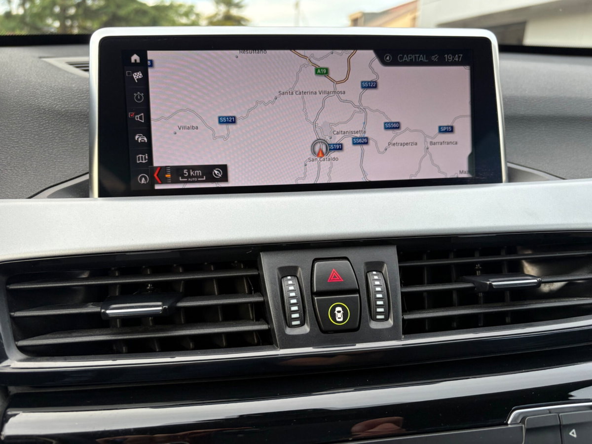 BMW X1 sDrive18d Sport (11)