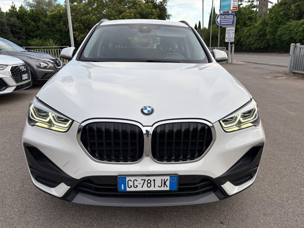 BMW X1 sDrive18d Sport (3)
