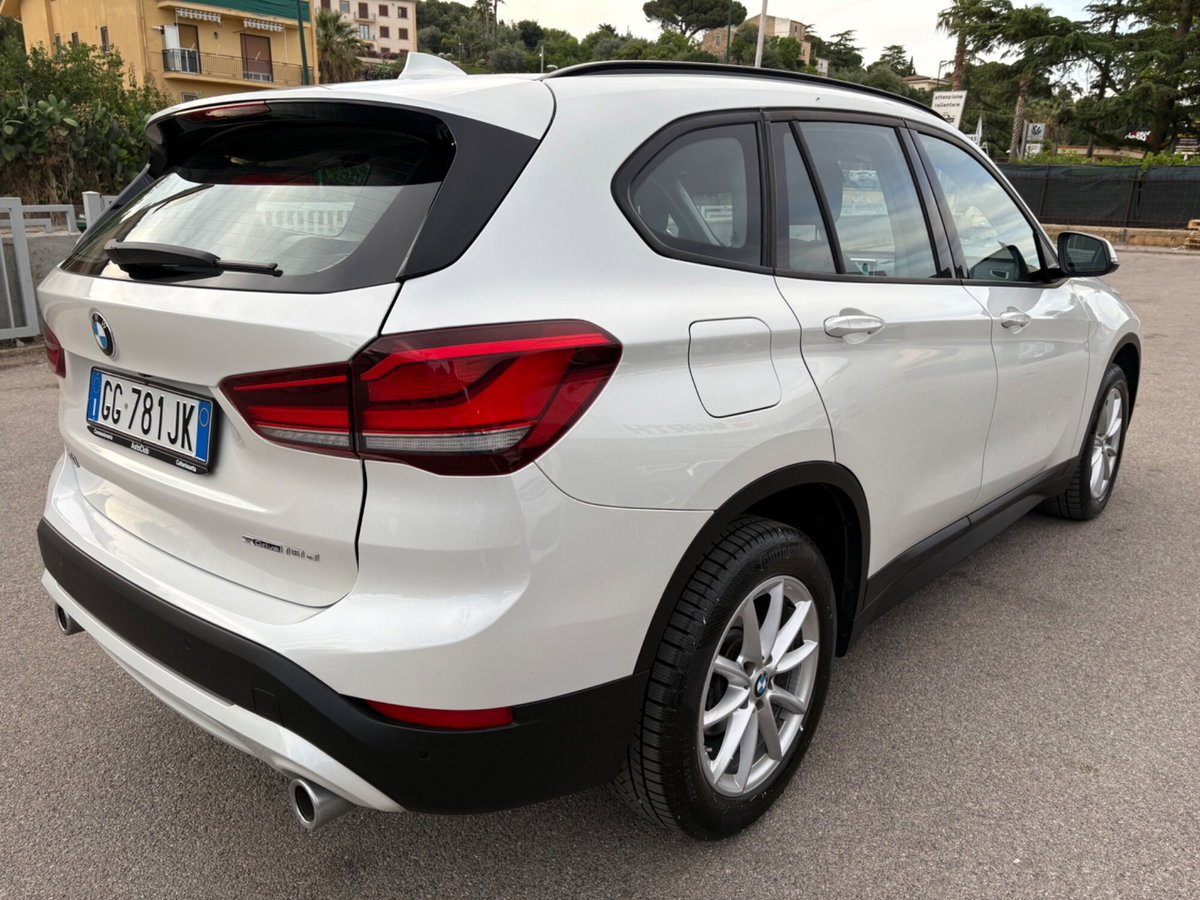 BMW X1 sDrive18d Sport (5)