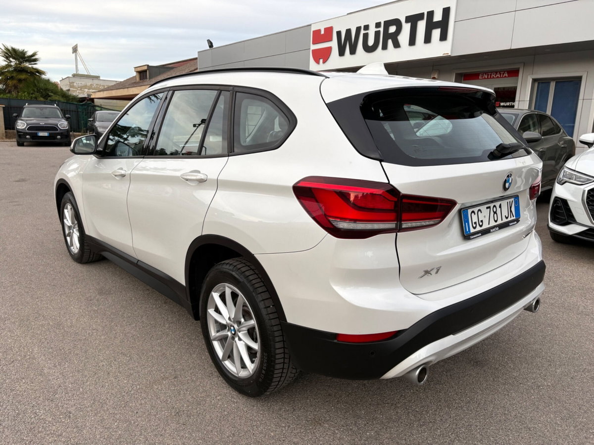 BMW X1 sDrive18d Sport (7)