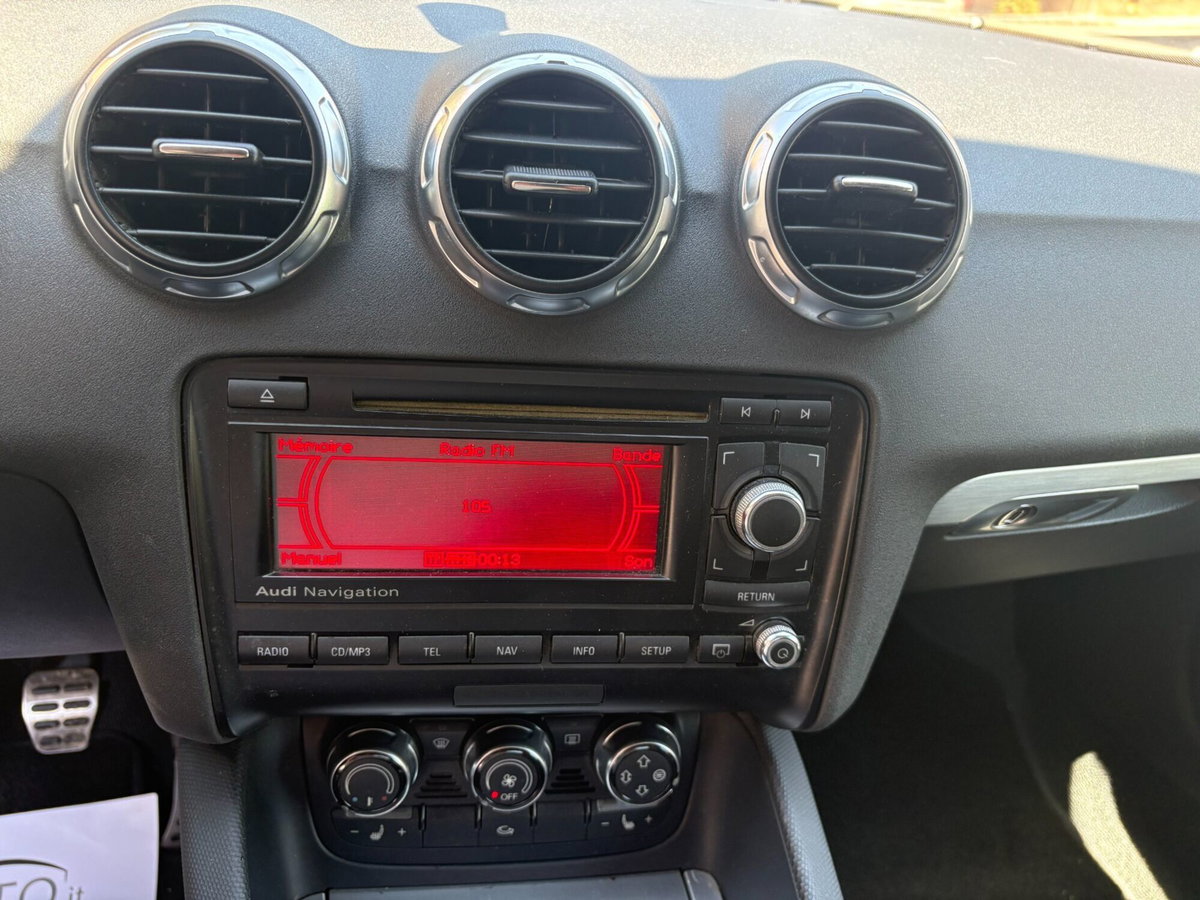 Audi TT Cabrio 2.0 TFSI (10)