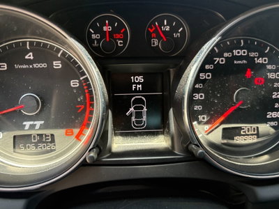 Audi TT Cabrio 2.0 TFSI (12)