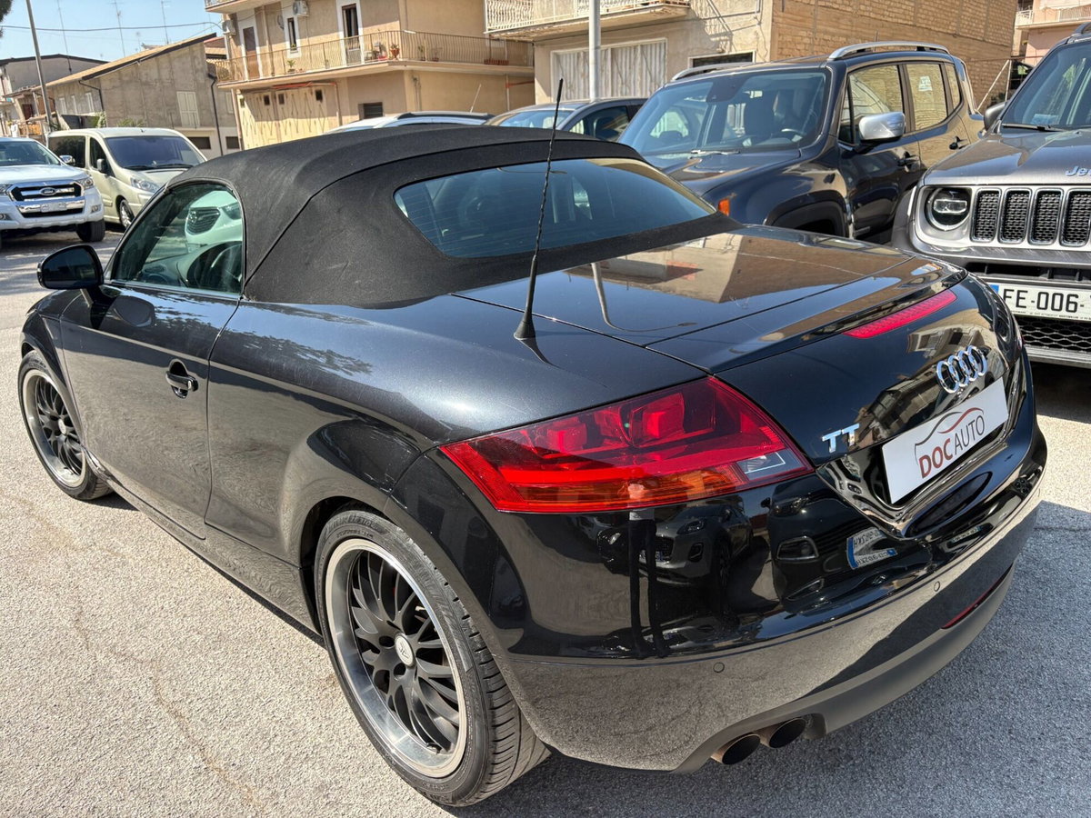 Audi TT Cabrio 2.0 TFSI (14)