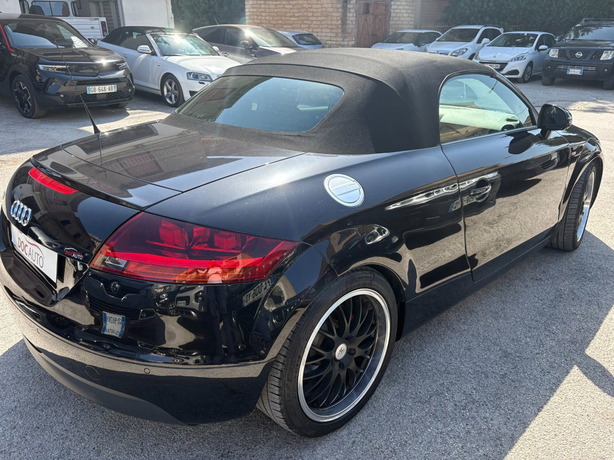 Audi TT Cabrio 2.0 TFSI (16)