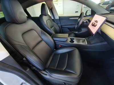 Tesla Model Y Long Range Dual Motor awd (14)