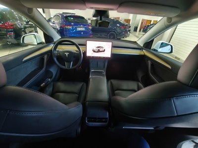 Tesla Model Y Long Range Dual Motor awd (16)