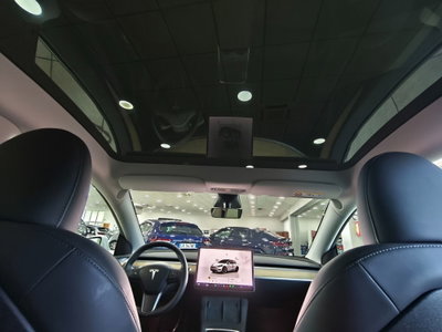 Tesla Model Y Long Range Dual Motor awd (17)