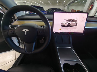 Tesla Model Y Long Range Dual Motor awd (8)
