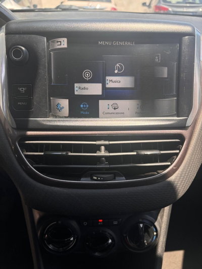 Peugeot 2008 e-HDi 92 CV Stop&Start Active (17)