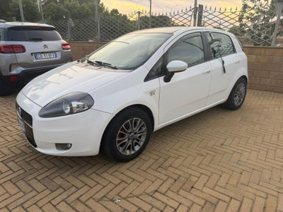 Fiat Grande Punto 1.3 MJT 75 CV 3 porte Active (2)