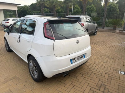 Fiat Grande Punto 1.3 MJT 75 CV 3 porte Active (3)