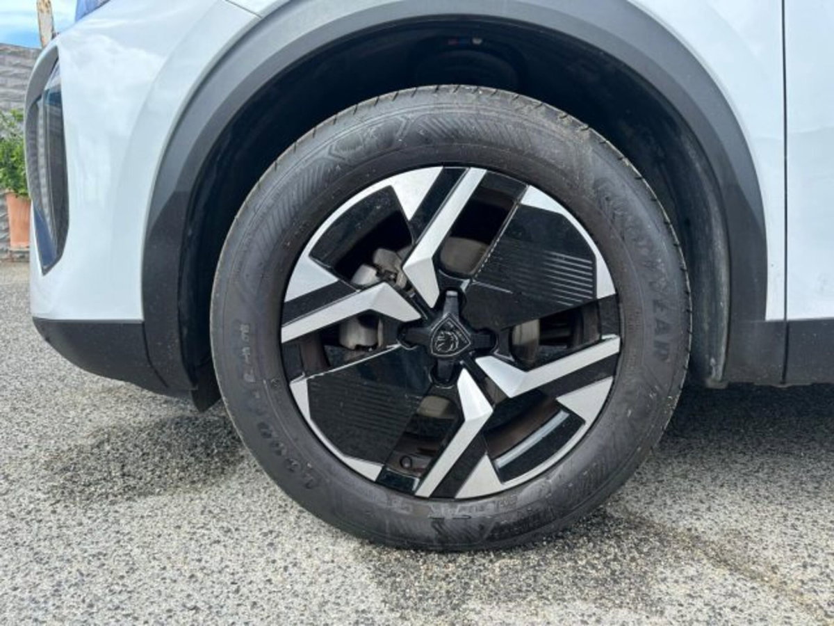 Peugeot 2008 1.2 puretech Allure s&s 100cv (20)