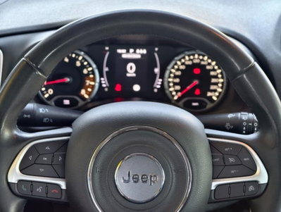 Jeep Renegade 1.3 T4 DDCT Longitude (11)
