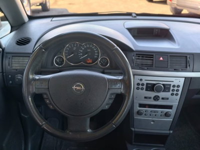 Opel Meriva 1.6 16V Cosmo (10)