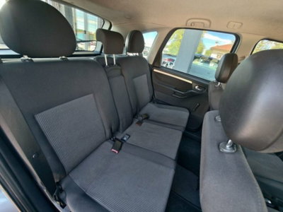 Opel Meriva 1.6 16V Cosmo (13)