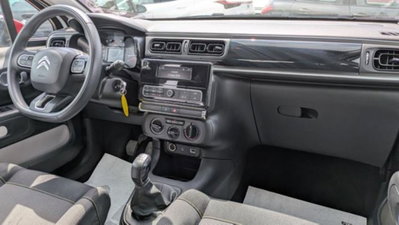 Citroen C3 PureTech 82 GPL Shine (8)