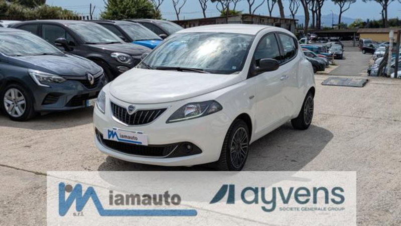 Lancia Ypsilon 1.0 FireFly 5 porte S&S Hybrid Gold Plus