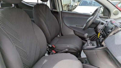 Lancia Ypsilon 1.0 FireFly 5 porte S&S Hybrid Gold Plus (9)