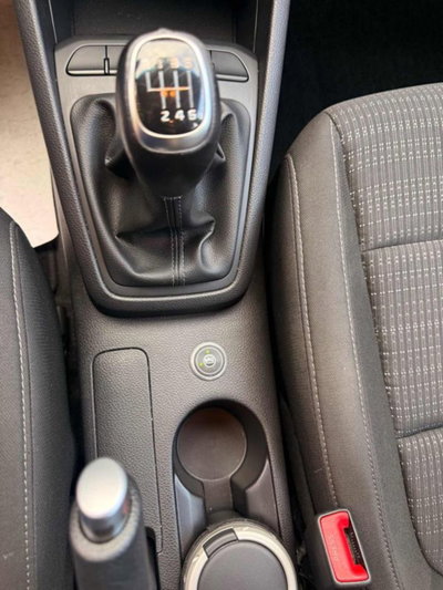Kia Stonic 1.4 MPI EcoGPL Style (6)