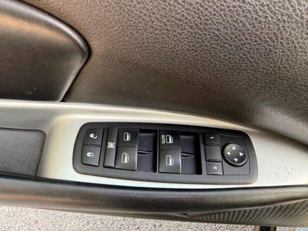 Fiat Freemont 2.0 Multijet 140 CV Urban (12)