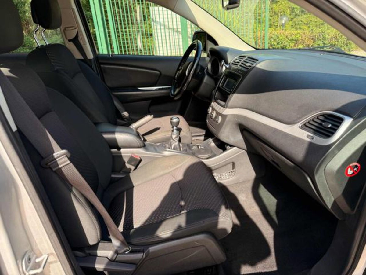 Fiat Freemont 2.0 Multijet 140 CV Urban (8)
