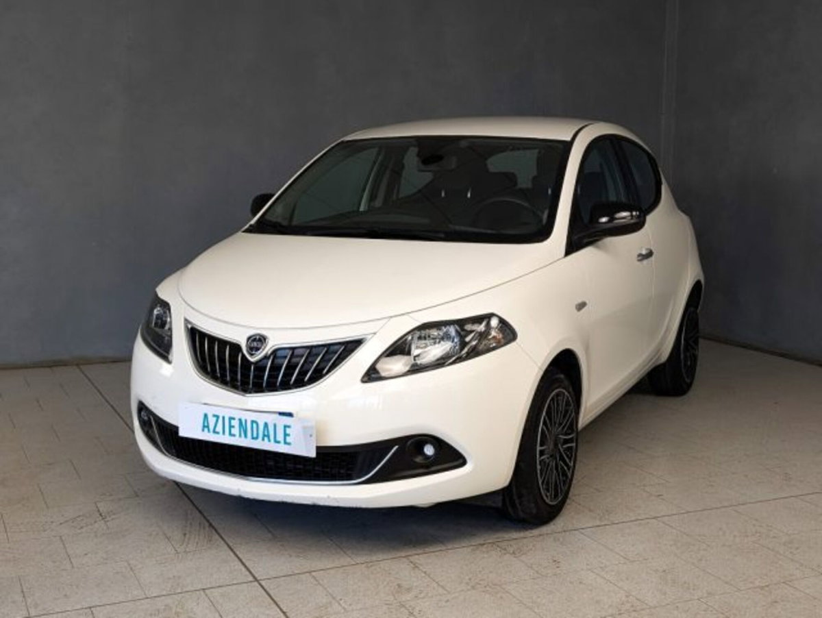 Lancia Ypsilon 1.0 FireFly 5 porte S&S Hybrid Gold Plus