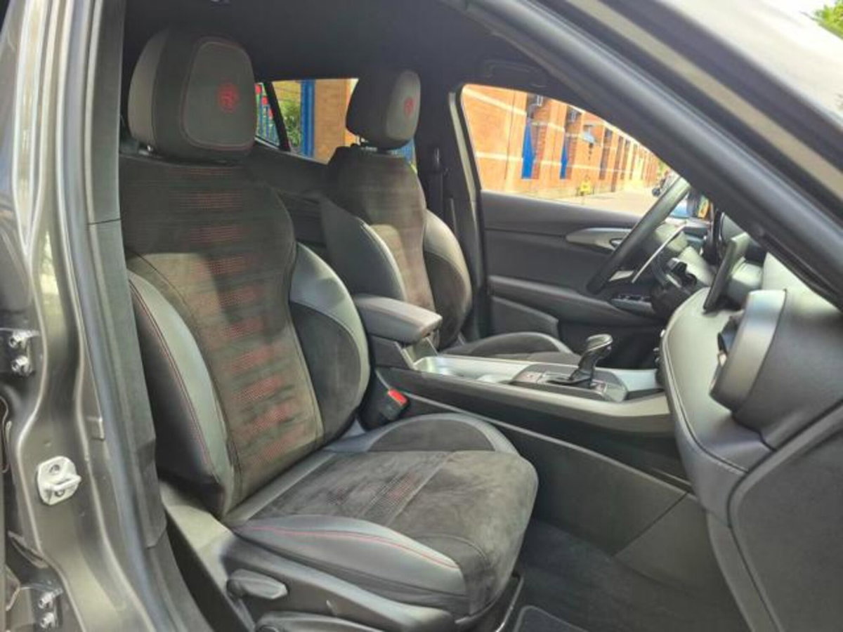 Alfa Romeo Tonale Tonale 1.5 130 CV MHEV TCT7 Edizione Speciale (19)
