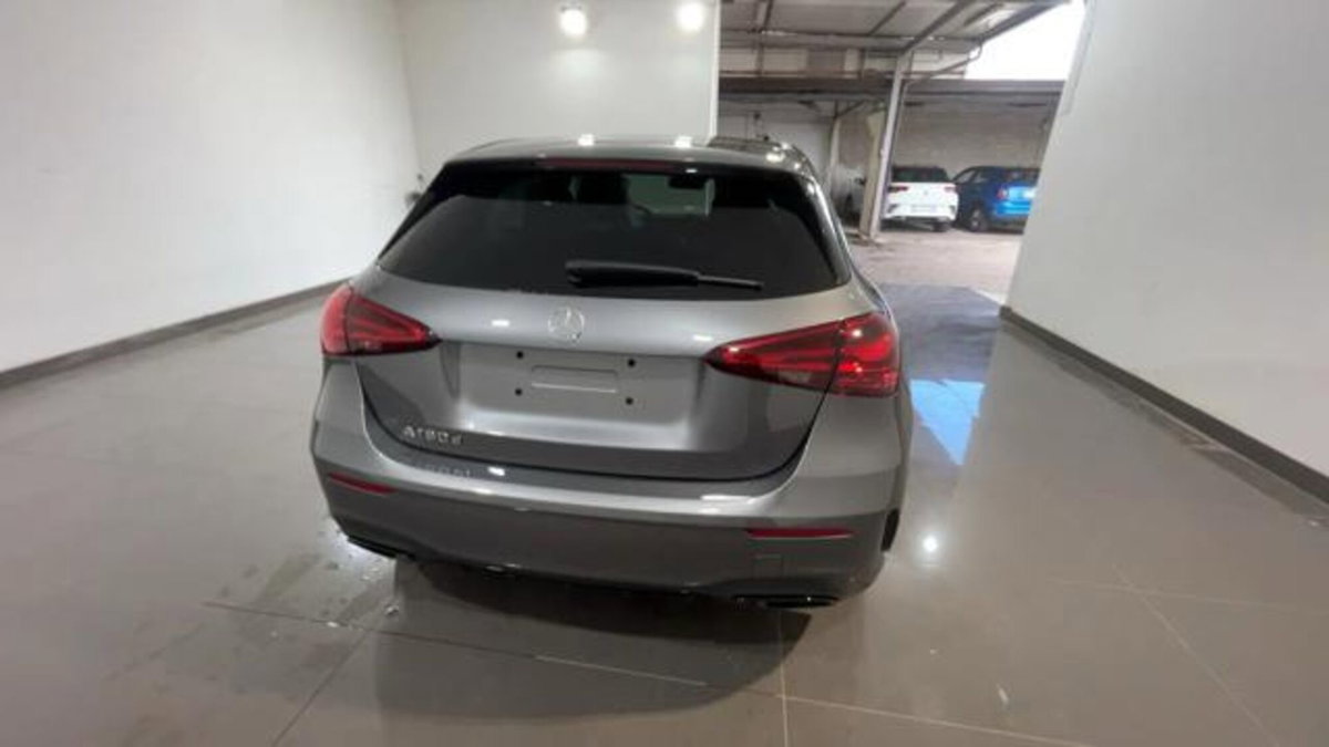 Mercedes-Benz Classe A 180 d AMG Line Premium Plus auto (2)
