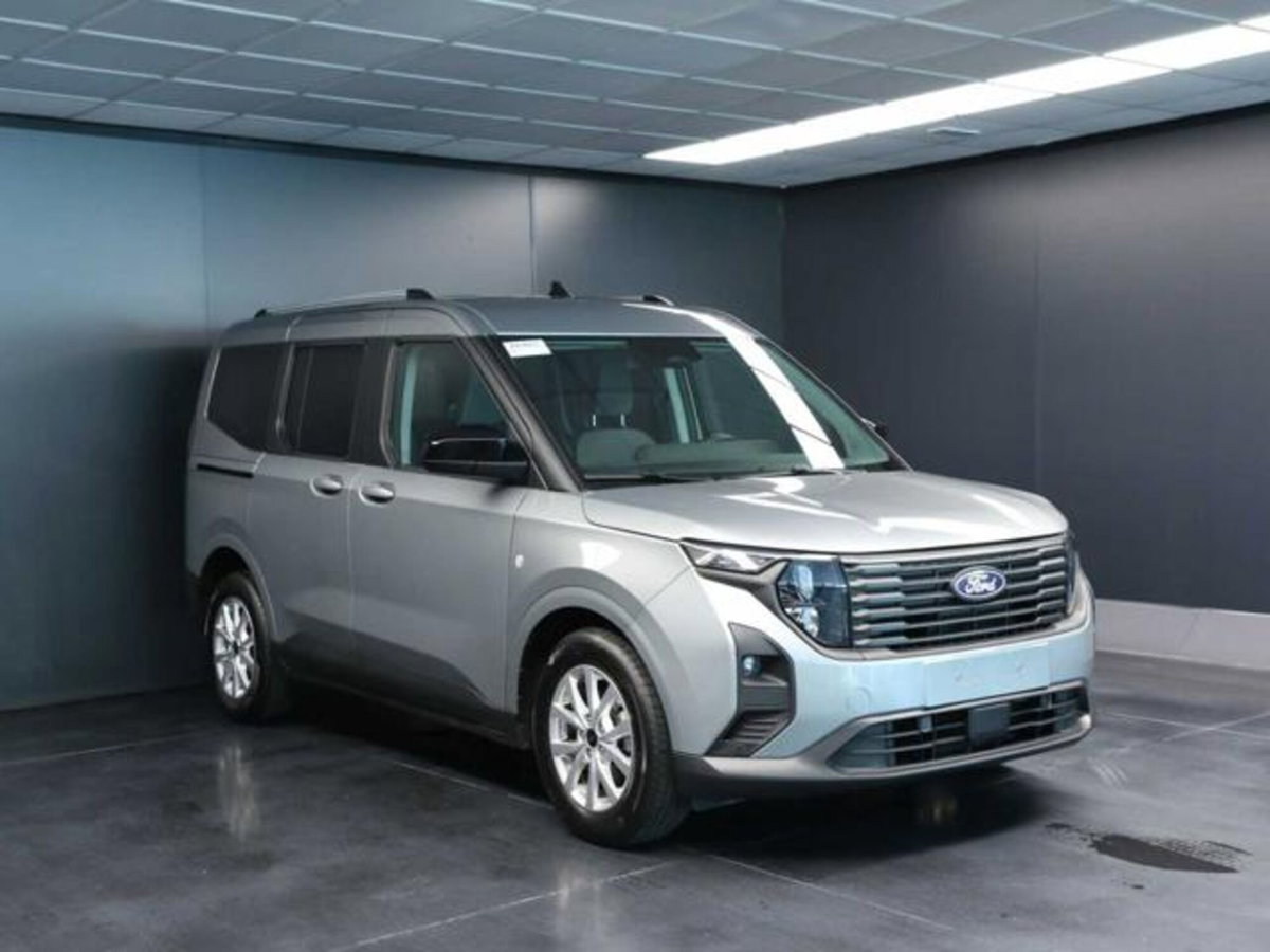 Ford Tourneo Courier 1.0 EcoBoost 100 CV Titanium (2)
