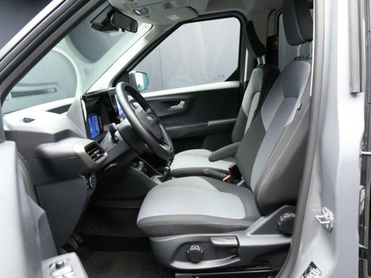 Ford Tourneo Courier 1.0 EcoBoost 100 CV Titanium (3)