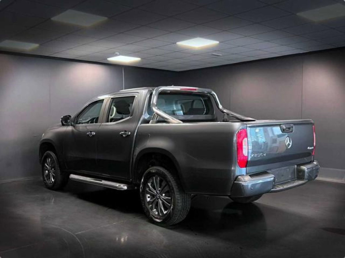 Mercedes-Benz Classe X Pick-up 250 d 4Matic Progressive (4)