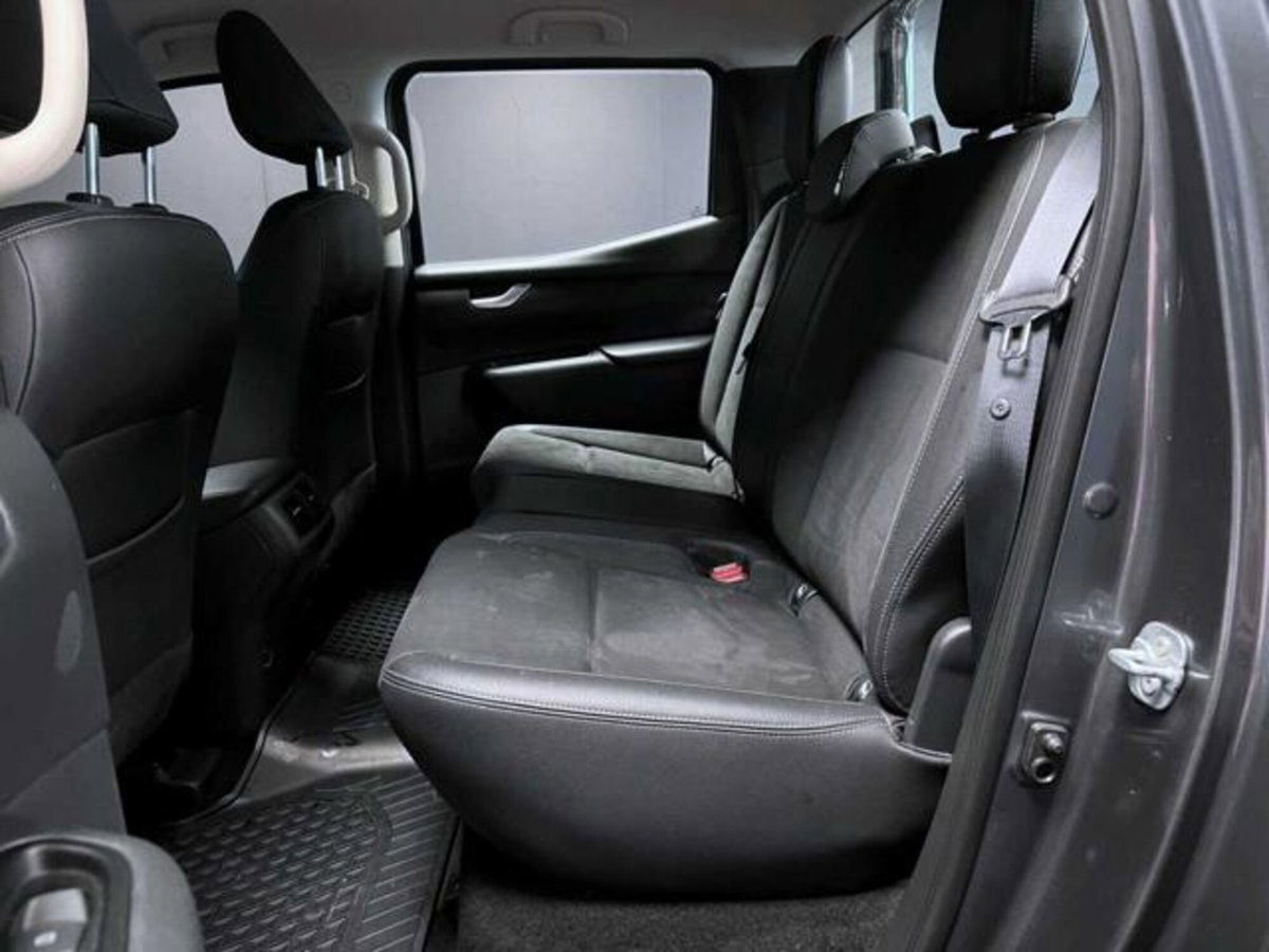 Mercedes-Benz Classe X Pick-up 250 d 4Matic Progressive (7)