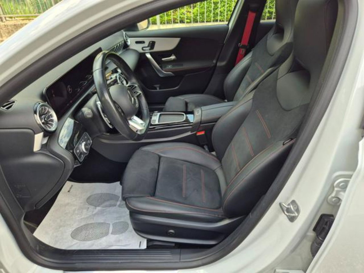 Mercedes-Benz Classe A AMG 35 AMG Line Premium Plus 4matic auto (10)