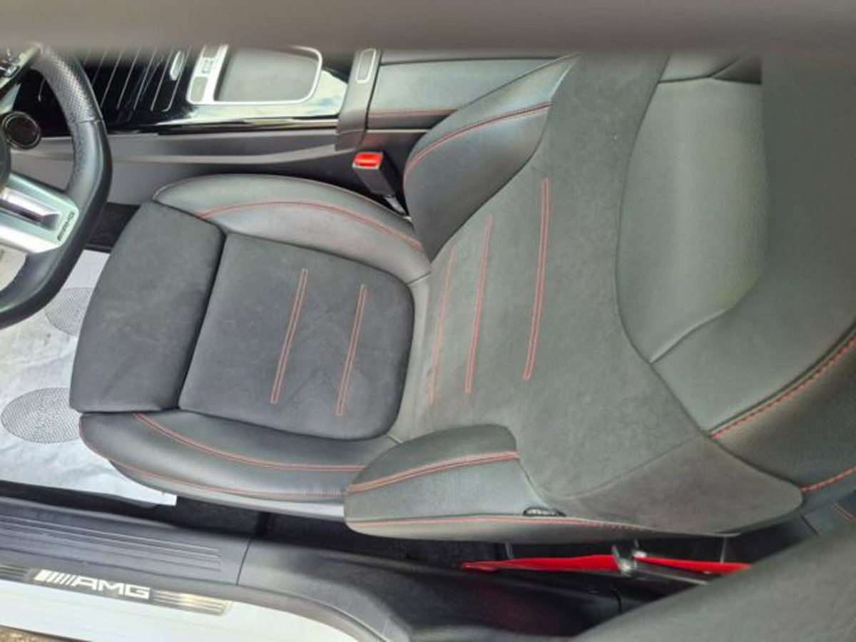 Mercedes-Benz Classe A AMG 35 AMG Line Premium Plus 4matic auto (12)