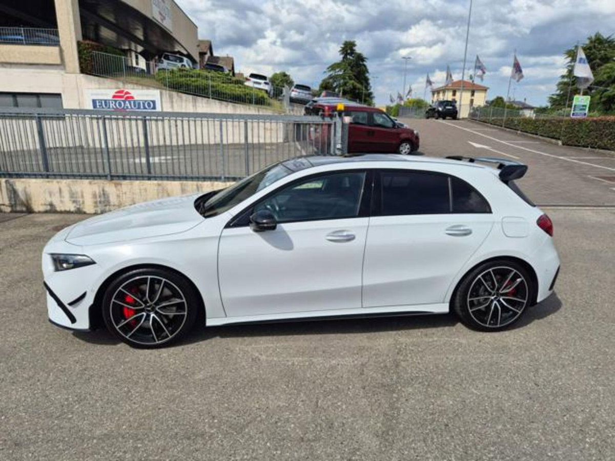 Mercedes-Benz Classe A AMG 35 AMG Line Premium Plus 4matic auto (3)
