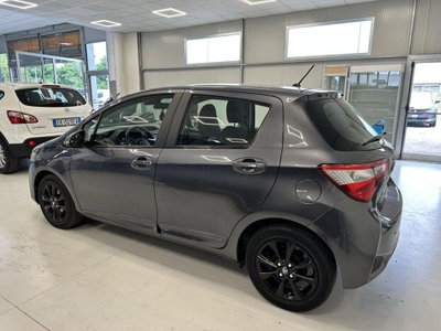 Toyota Yaris 1.0 5 porte Active (4)