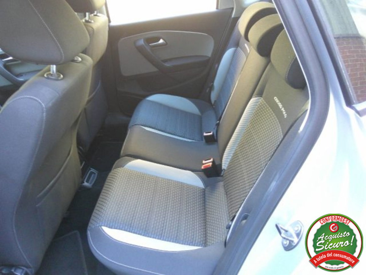 Volkswagen Polo Cross 1.4 TDI BlueMotion Technology (10)