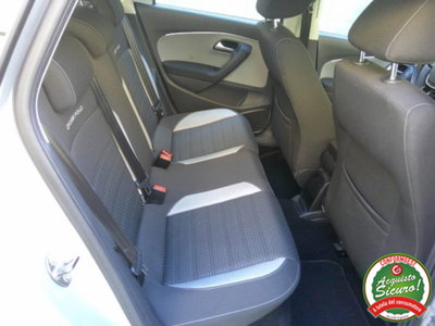Volkswagen Polo Cross 1.4 TDI BlueMotion Technology (12)