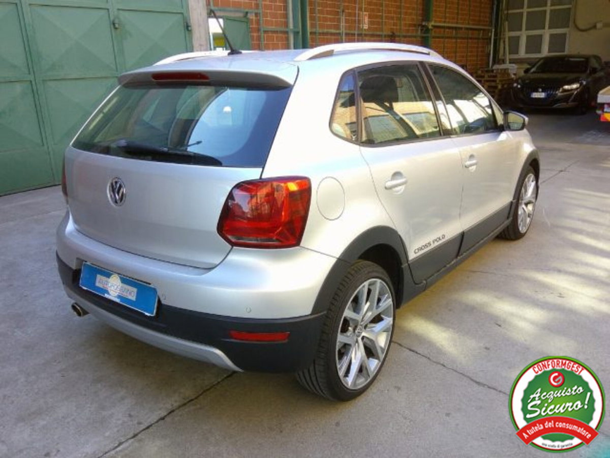 Volkswagen Polo Cross 1.4 TDI BlueMotion Technology (5)