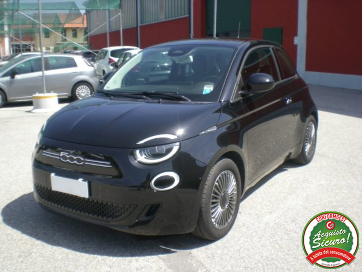 Fiat 500e Icon Berlina 42 kWh (3)
