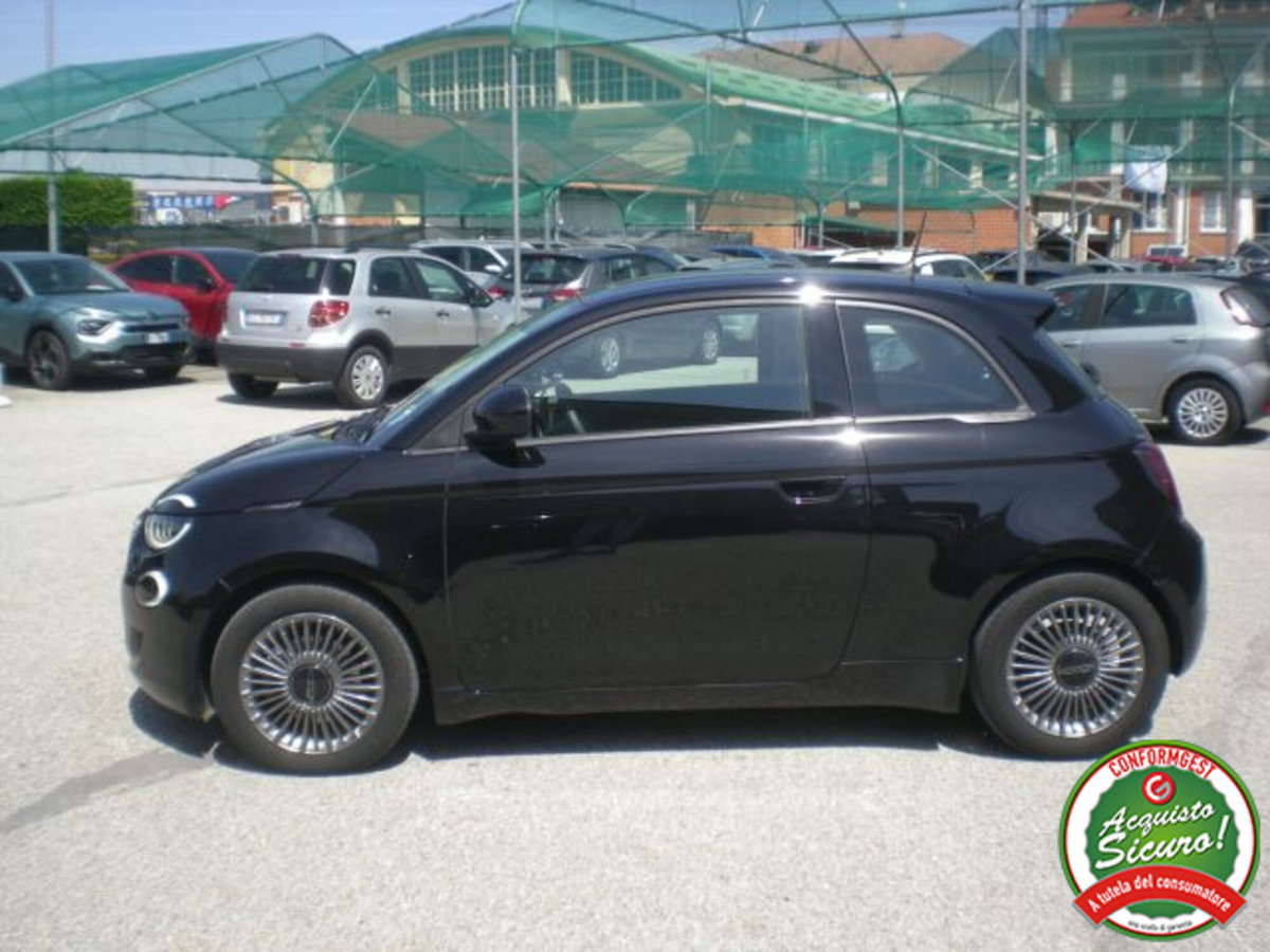 Fiat 500e Icon Berlina 42 kWh (4)