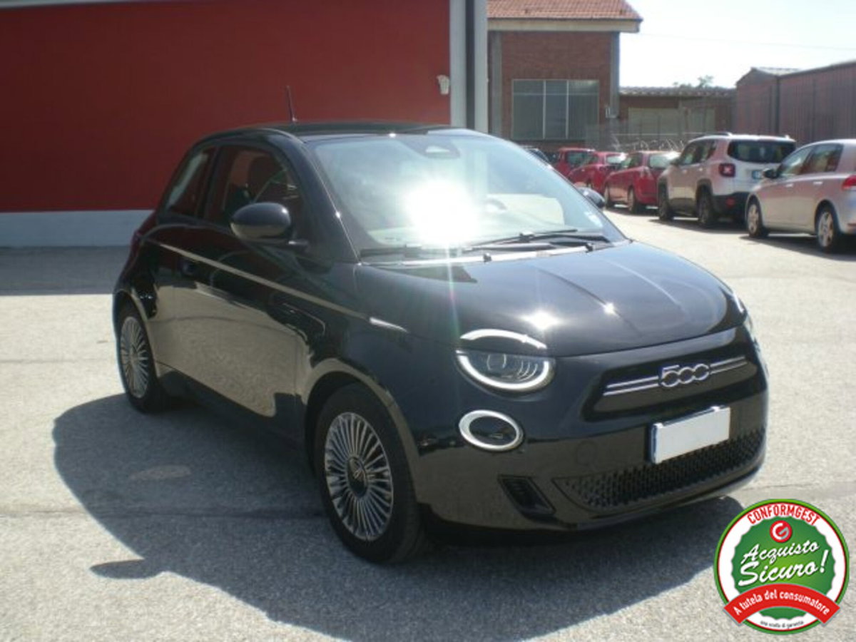 Fiat 500e Icon Berlina 42 kWh (7)