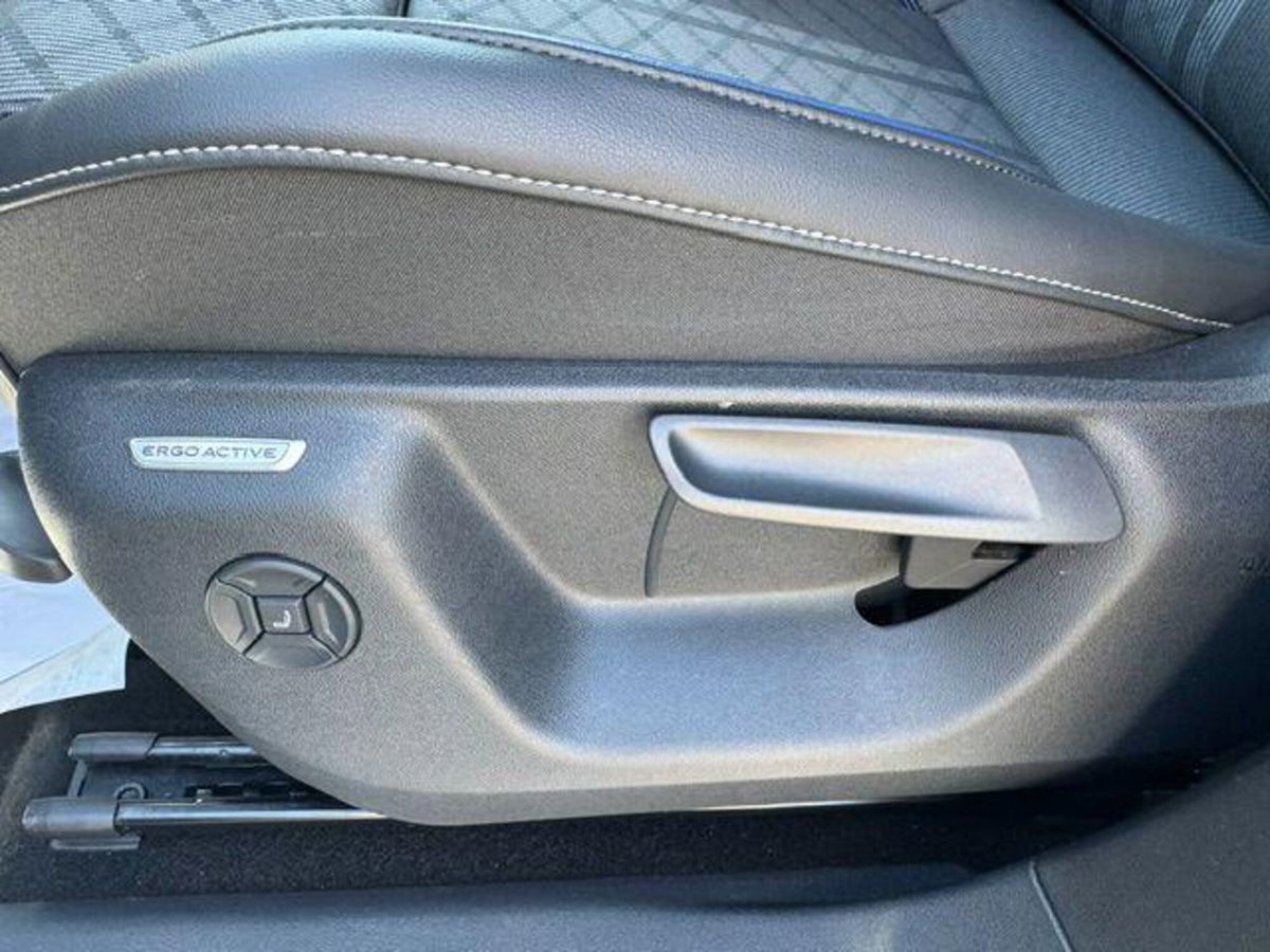Volkswagen Tiguan 2.0 tdi R-Line 150cv dsg (16)